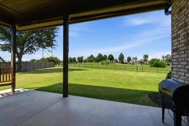 702 N 86th Street, Broken Arrow, OK 74014