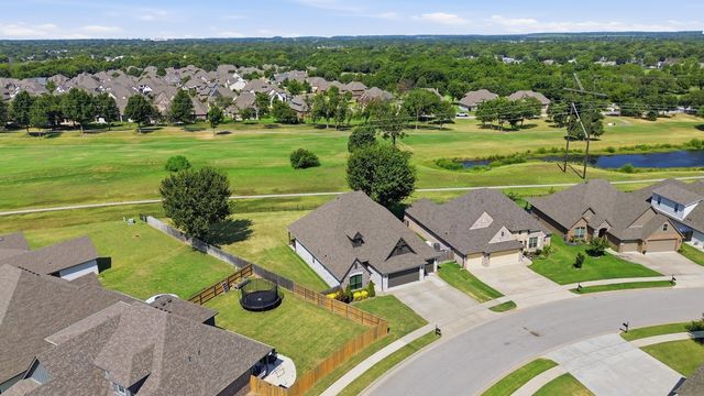 702 N 86th Street, Broken Arrow, OK 74014