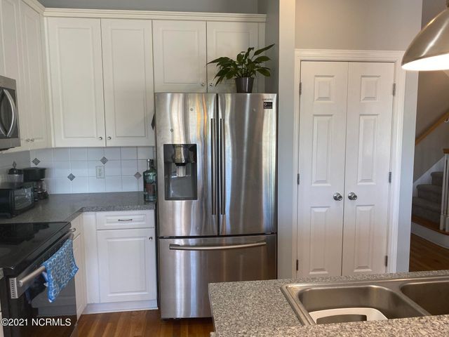 213 River Gate Lane, Wilmington, NC 28412