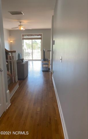 213 River Gate Lane, Wilmington, NC 28412