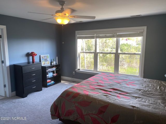 213 River Gate Lane, Wilmington, NC 28412