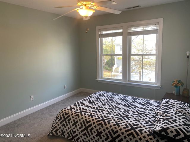 213 River Gate Lane, Wilmington, NC 28412