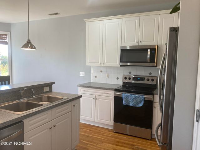 213 River Gate Lane, Wilmington, NC 28412