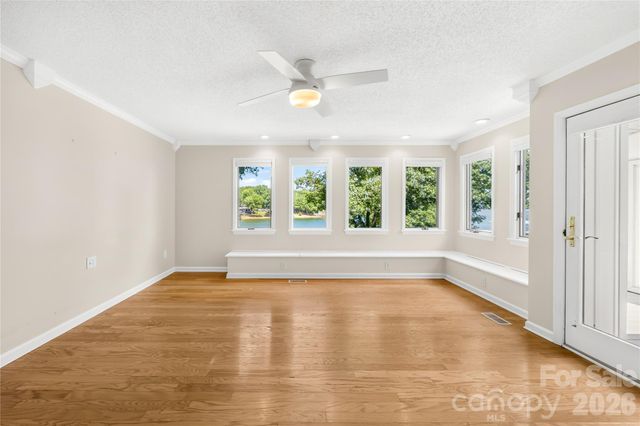 3960 Burton Lane, Denver, NC 28037