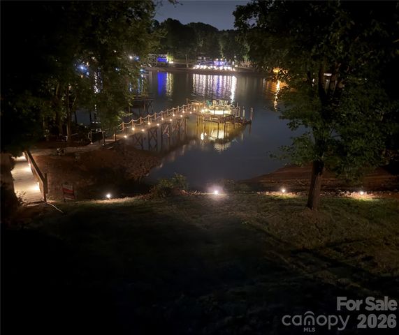 3960 Burton Lane, Denver, NC 28037