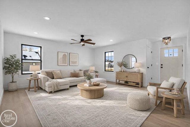 252 Shelldrake Lane, Saint Clair, MI 48079