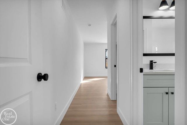 252 Shelldrake Lane, Saint Clair, MI 48079