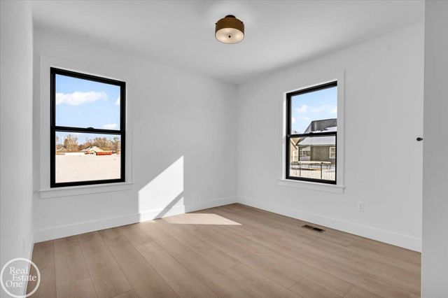 252 Shelldrake Lane, Saint Clair, MI 48079