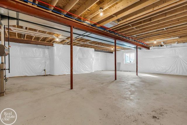 252 Shelldrake Lane, Saint Clair, MI 48079