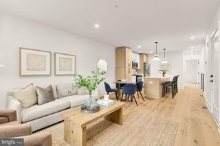 1325 ORREN ST NE #A, Washington, DC 20002