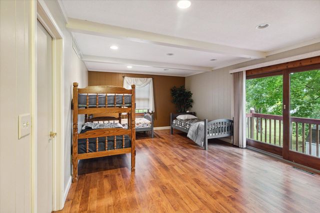 1132 Clubhouse Drive, Lake Isabella, MI 48893