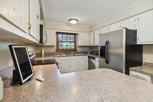 1132 Clubhouse Drive, Lake Isabella, MI 48893