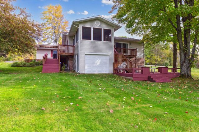 1132 Clubhouse Drive, Lake Isabella, MI 48893