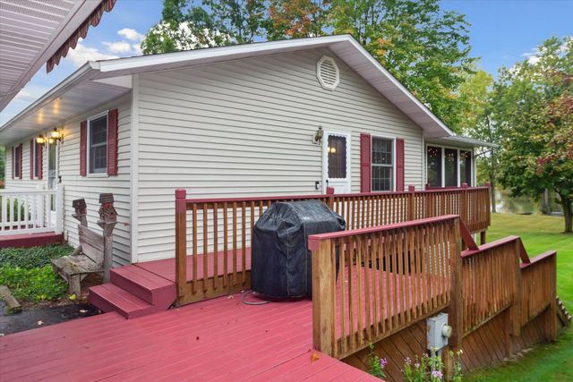 1132 Clubhouse Drive, Lake Isabella, MI 48893