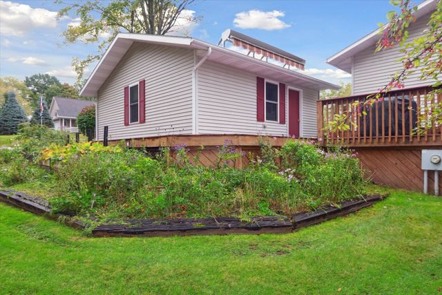 1132 Clubhouse Drive, Lake Isabella, MI 48893