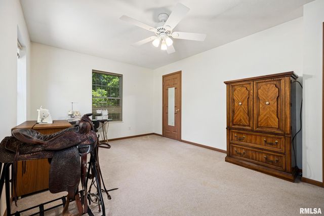660 N PLEASANT HILL Road, East Peoria, IL 61611