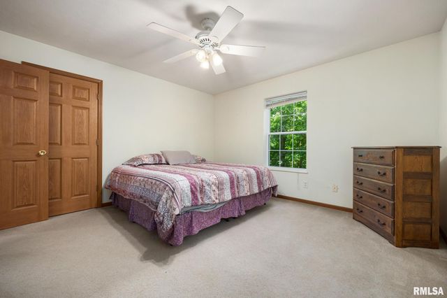 660 N PLEASANT HILL Road, East Peoria, IL 61611