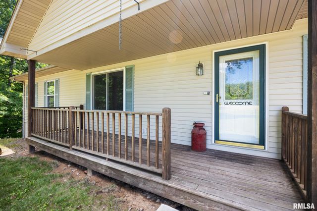 660 N PLEASANT HILL Road, East Peoria, IL 61611