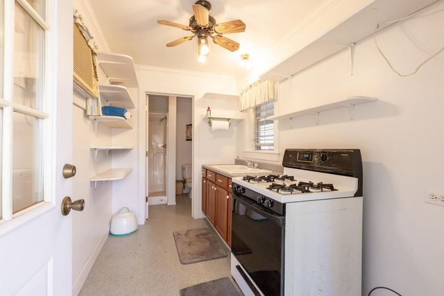 175 Lakeview Dr, Raceland, LA 70394