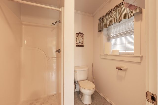 175 Lakeview Dr, Raceland, LA 70394