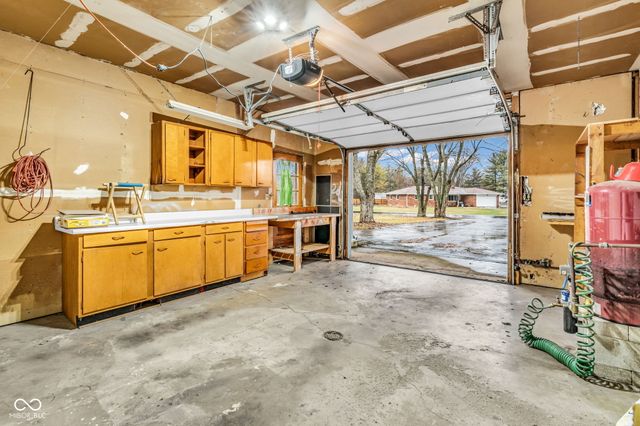 6915 Todd Road, Avon, IN 46123