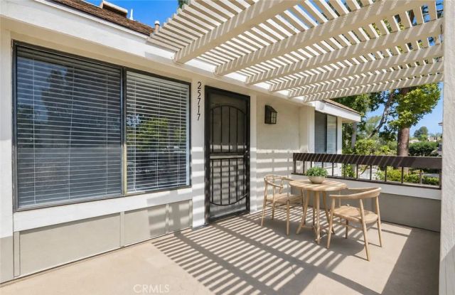 25717 Sycamore Pointe, Lake Forest, CA 92630