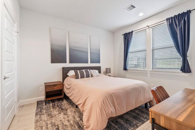 316 Jensen Drive, Houston, TX 77020