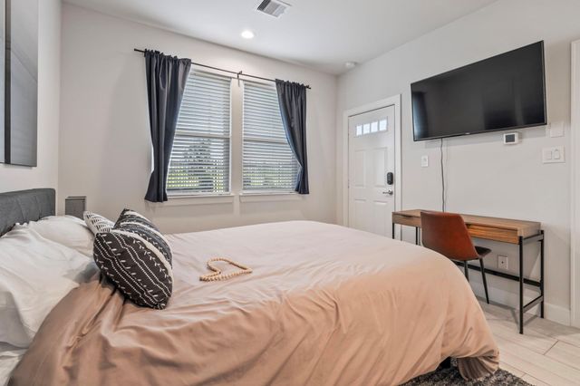 316 Jensen Drive, Houston, TX 77020