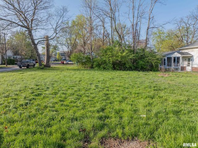 873 E Noleman Street, Centralia, IL 62801