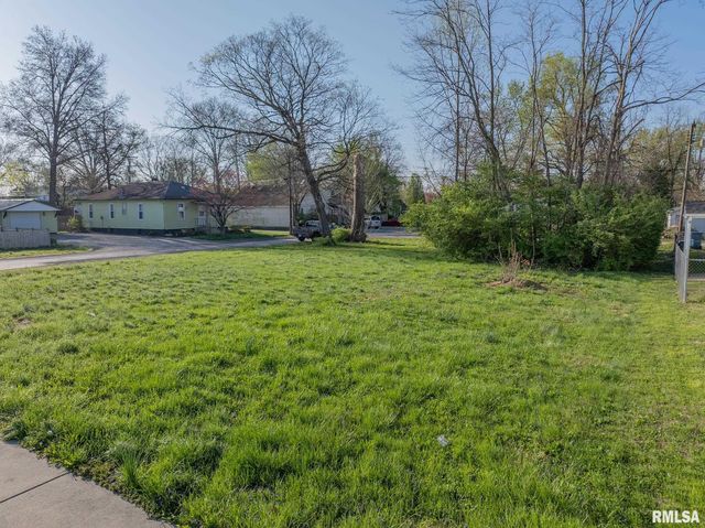 873 E Noleman Street, Centralia, IL 62801