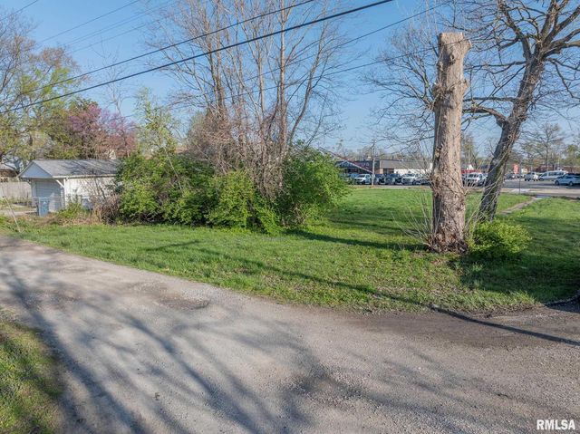 873 E Noleman Street, Centralia, IL 62801