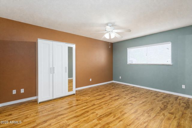 2336 E WALTANN Lane, Phoenix, AZ 85022
