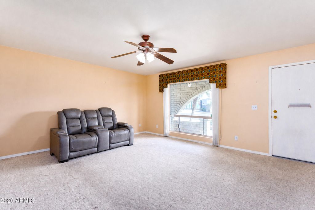 2336 E WALTANN Lane, Phoenix, AZ 85022 — photo 3