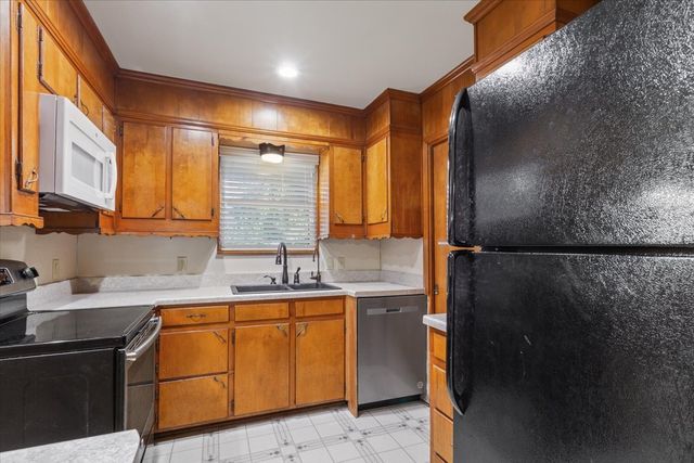 8756 Panther Drive, Woodway, TX 76712