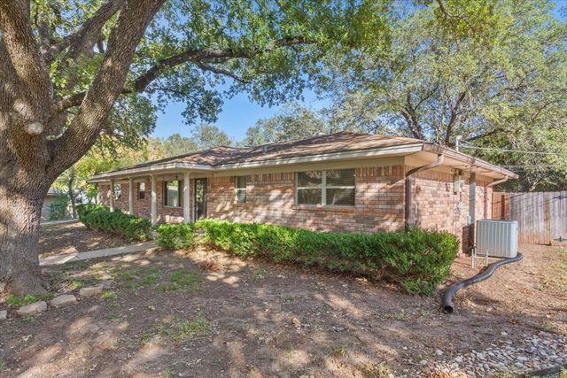 8756 Panther Drive, Woodway, TX 76712