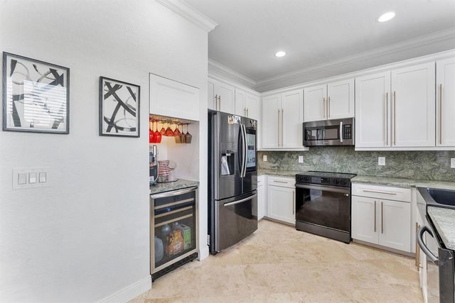 7942 Parsons Pine Drive, Boynton Beach, FL 33437
