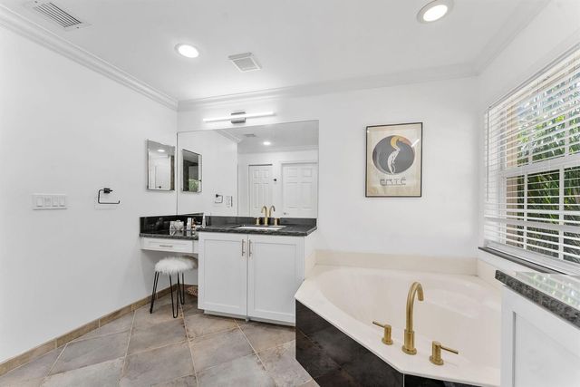 7942 Parsons Pine Drive, Boynton Beach, FL 33437