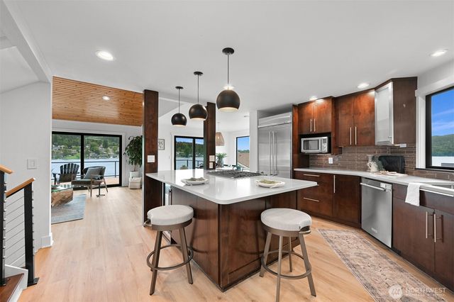 718 Poplar Drive, Bellingham, WA 98226