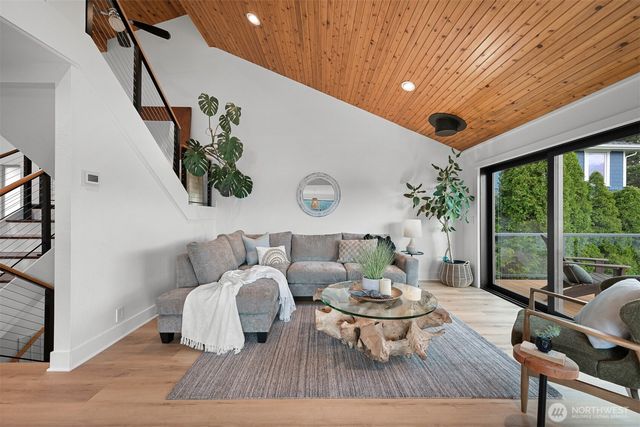 718 Poplar Drive, Bellingham, WA 98226