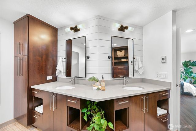 718 Poplar Drive, Bellingham, WA 98226