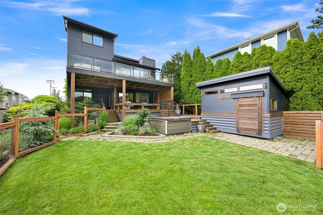 718 Poplar Drive, Bellingham, WA 98226