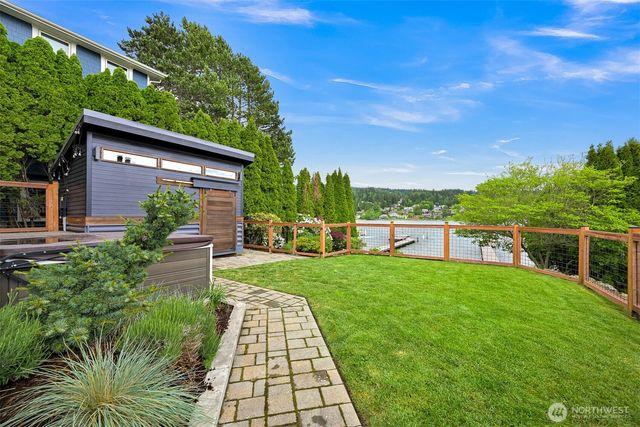 718 Poplar Drive, Bellingham, WA 98226