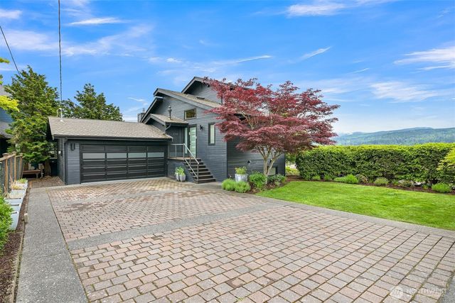 718 Poplar Drive, Bellingham, WA 98226