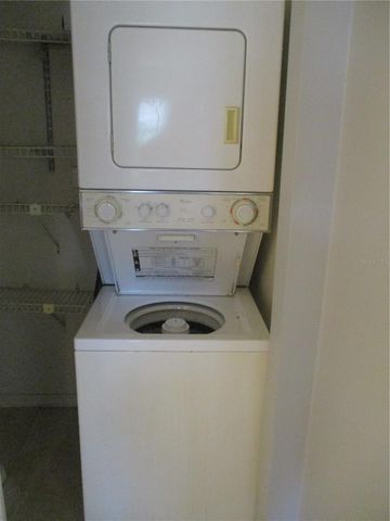 2124 HAILSTONE CIRCLE, Sun City Center, FL 33573