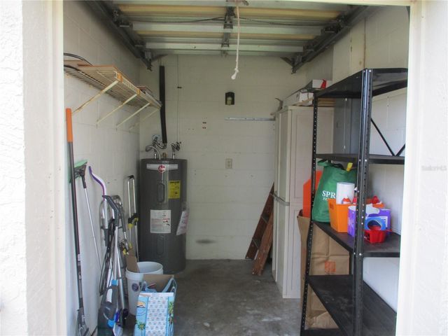 2124 HAILSTONE CIRCLE, Sun City Center, FL 33573