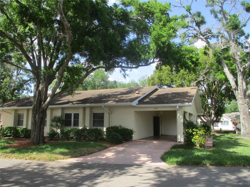 2124 HAILSTONE CIRCLE, Sun City Center, FL 33573