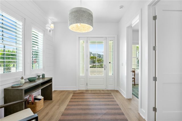 320 S Shore Dr, Port Aransas, TX 78373