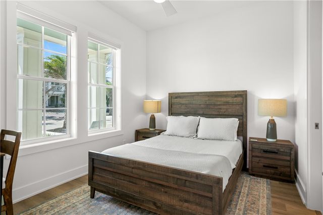 320 S Shore Dr, Port Aransas, TX 78373