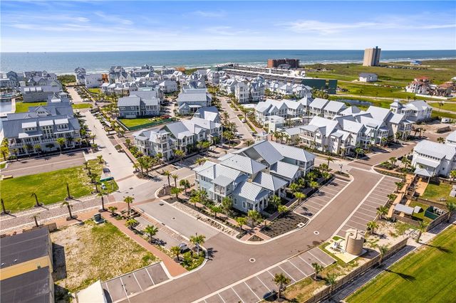 320 S Shore Dr, Port Aransas, TX 78373