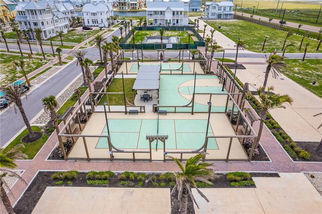 320 S Shore Dr, Port Aransas, TX 78373